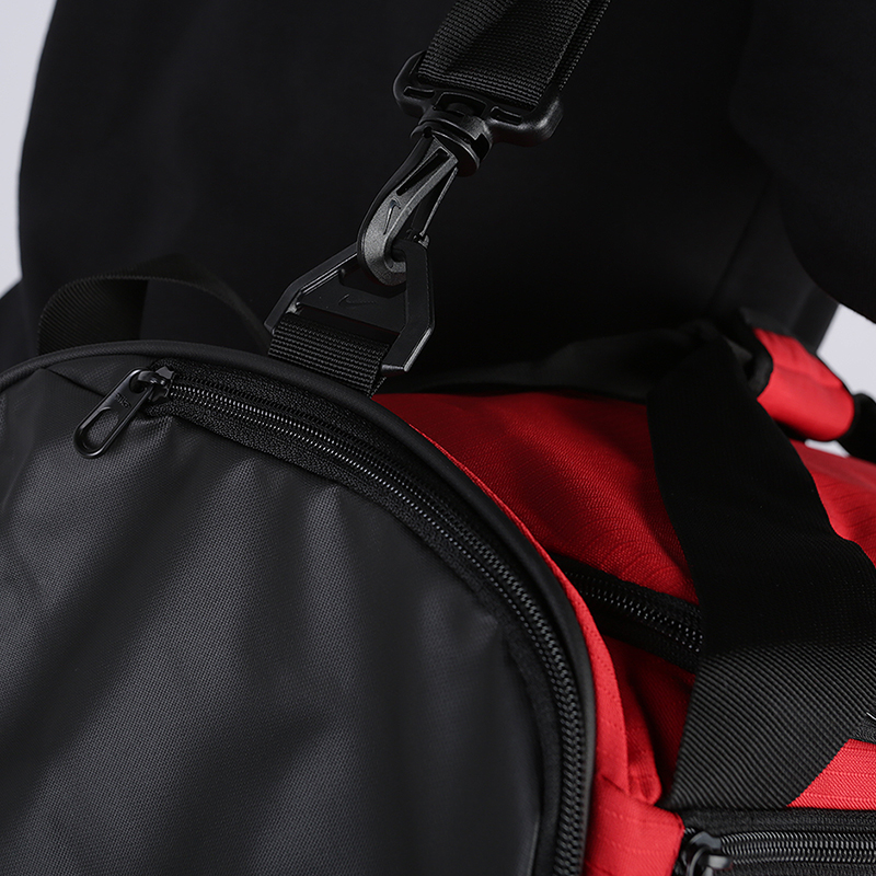  красная сумка Nike Brasilia Training Duffel Bag 60L BA5955-657 - цена, описание, фото 4